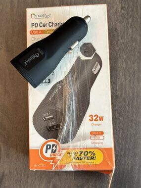 Car charger with both C and USB ports. NEW